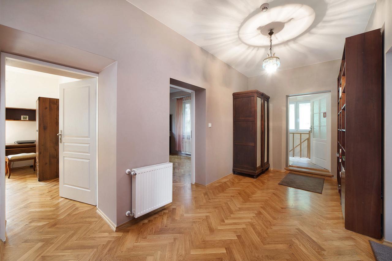 Astoria Apartment *